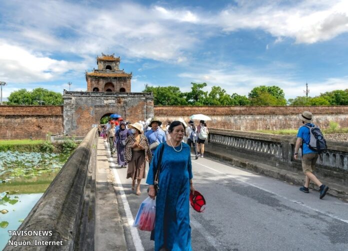 Ngành du lịch thích ứng ra sao trước biến động chi phí đi lại Ngành du lịch thích ứng ra sao trước biến động chi phí đi lại